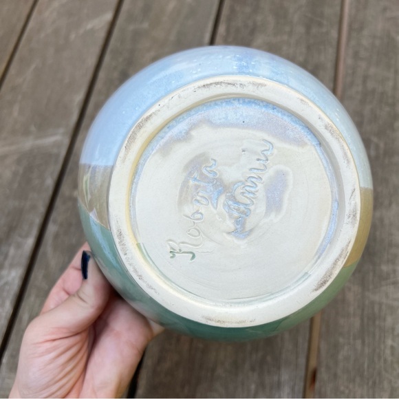 Studio Pottery Half Dipped Glazed Serving Bowl in Green Blue Tan Artist Signed - Picture 7 of 12